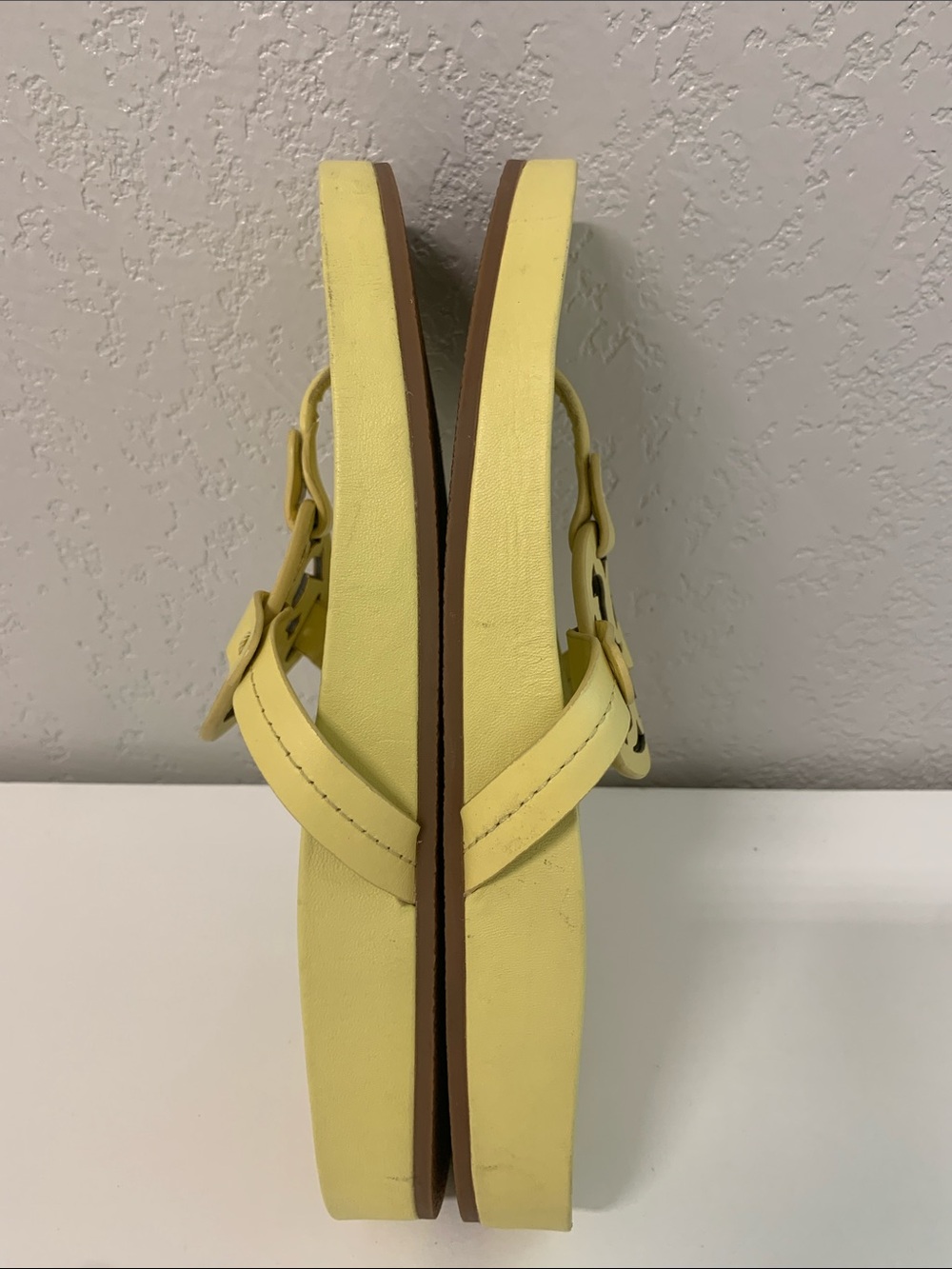 Tory Burch Lemon Yellow Logo Thong Sandals - Picture 4 of 8